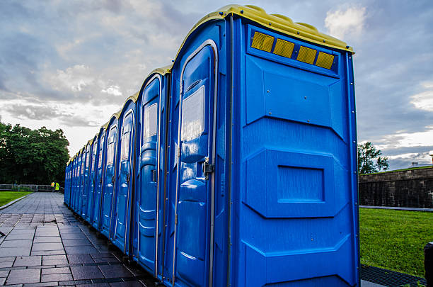 Porta potty delivery and setup in Blackwell, OK